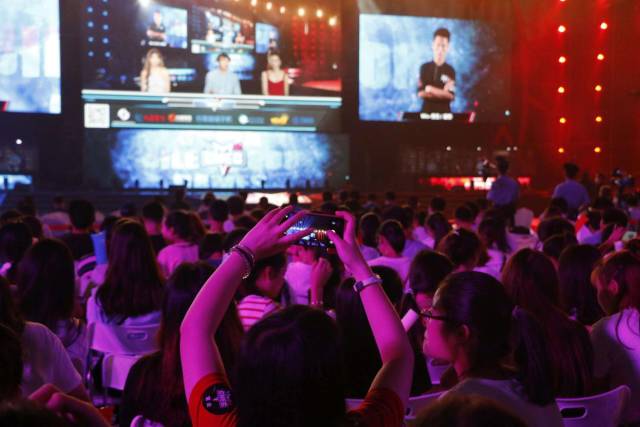 4位则显示 4位则显示