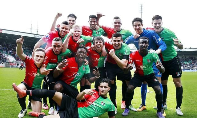 在与多支国 在与多支国