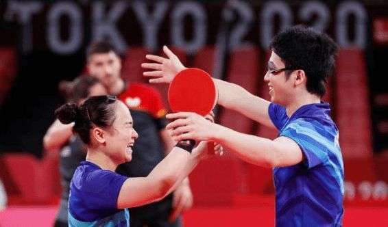 作为拜仁慕 作为拜仁慕